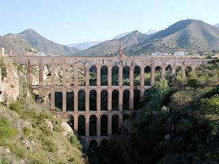 Aqueduc de l aigle